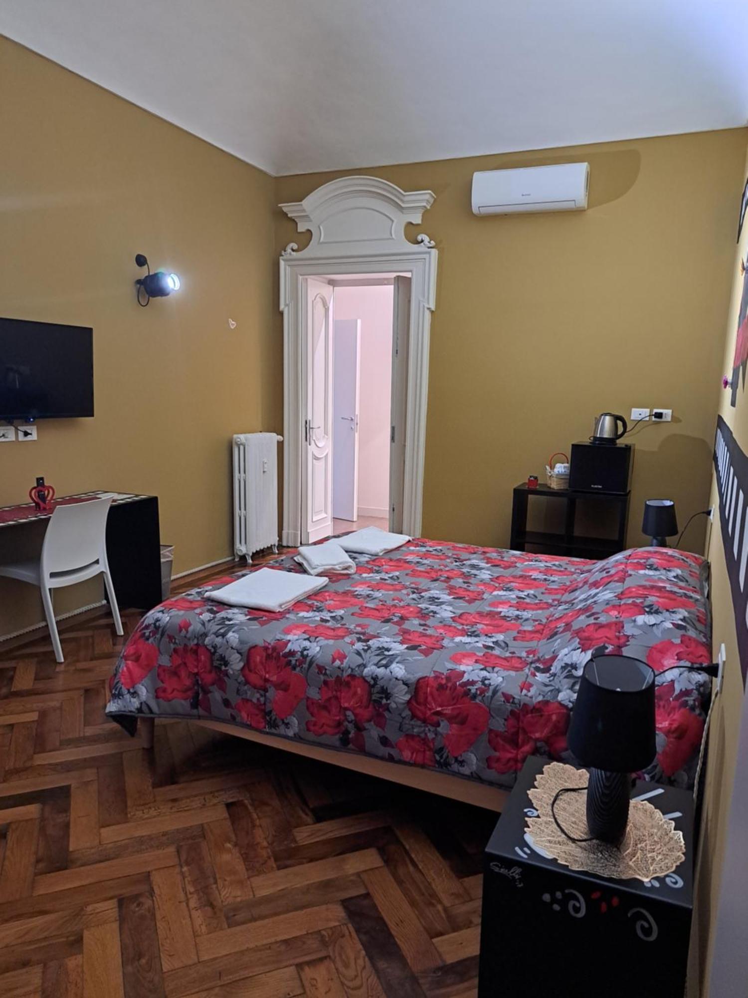 Loca Guest house *